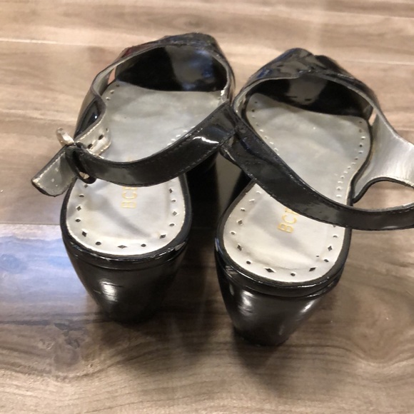 🔥🔥BCBG Patent Leather Wedges - Picture 8 of 11